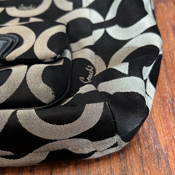 Coach Handbag - Picture 8 of 15